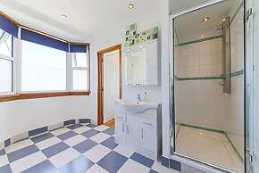 Reef Lodge Apartments