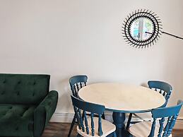 Reef Lodge Apartments