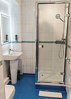 Reef Lodge Apartments