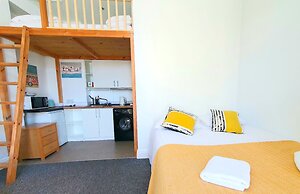 Reef Lodge Apartments