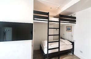 Reef Lodge Apartments