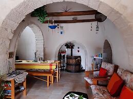 Trulli sotto La Cupa