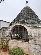 Trulli sotto La Cupa