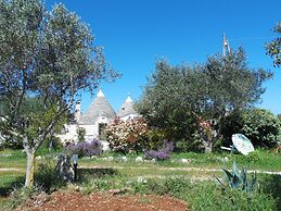 Trulli sotto La Cupa