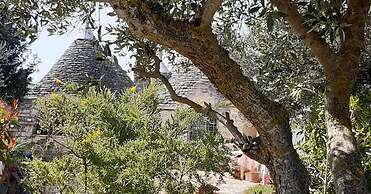 Trulli sotto La Cupa