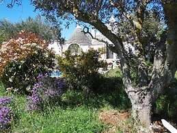 Trulli sotto La Cupa