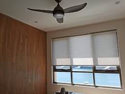 Serviced Waterfront Whole Villa Sydney