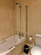 Buckingham Palace View Apartment