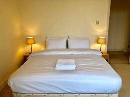 Buckingham Palace View Apartment