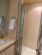 Buckingham Palace View Apartment