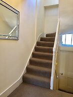 Buckingham Palace View Apartment