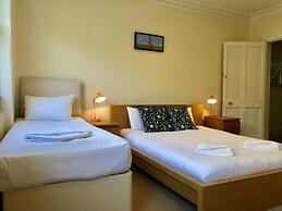 Buckingham Palace View Apartment