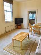 Buckingham Palace View Apartment