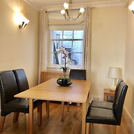 Buckingham Palace View Apartment