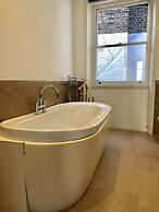 Buckingham Palace View Apartment