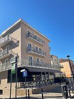 Hotel Scarlet