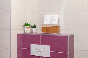 Spacious Beachfront Apartments Tanita