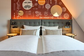 EMPA Boutique Hotel