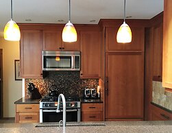 Kettlebrook - 2 Br Condo