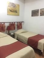 Tana-Jacaranda - Hostel