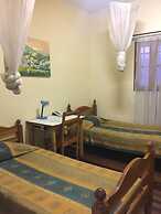 Tana-Jacaranda - Hostel