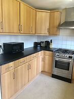 Stylish Maisonette and studio in Victoria