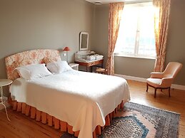 Clos Mirabel Manor B&B
