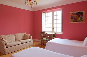 Clos Mirabel Manor B&B