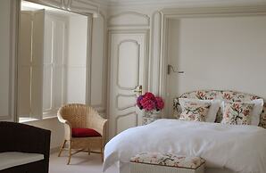 Clos Mirabel Manor B&B