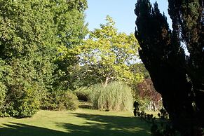 Clos Mirabel Manor B&B