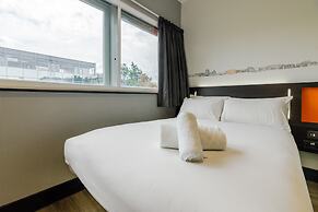 easyHotel Milton Keynes