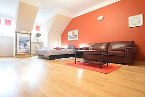 Elegant Apartment Old Town III