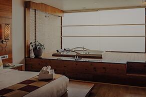 Amber Dale Luxury Hotel & Spa