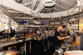 Blue Mountain Resort Inn