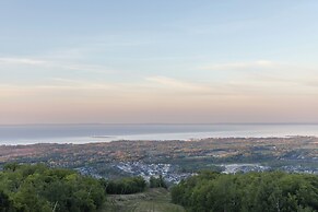 Blue Mountain Resort Inn