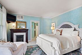 Westbrook Inn B&B