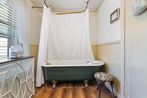 Westbrook Inn B&B