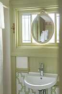 Westbrook Inn B&B