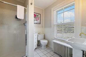 Westbrook Inn B&B