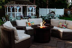 Westbrook Inn B&B