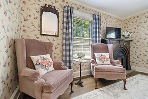 Westbrook Inn B&B
