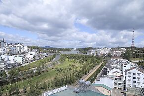 Hoang Minh Chau Ba Trieu Hotel