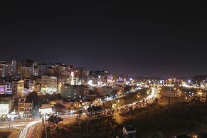 Hoang Minh Chau Ba Trieu Hotel