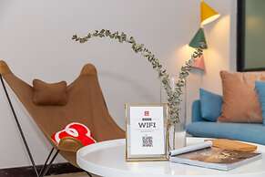 Locals Boutique Apartment Huafa Plaza 11
