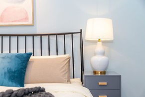 Locals Boutique Apartment Huafa Plaza 11