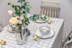 Locals Boutique Apartment Huafa Plaza 11