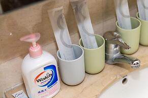 Locals Boutique Apartment Huafa Plaza 11