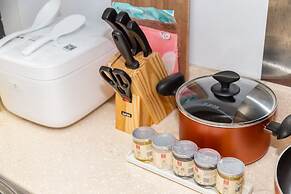 Locals Boutique Apartment Huafa Plaza 11