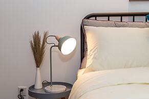 Locals Boutique Apartment Huafa Plaza 11