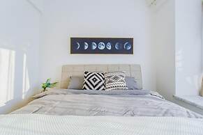 Locals Boutique Apartment Huafa Plaza 15